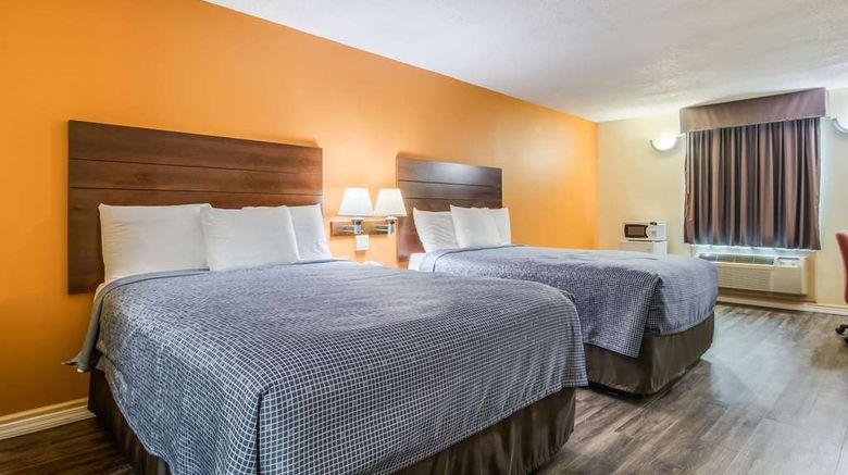<b>Econo Lodge at Six Flags Room</b>. Images powered by <a href="https://iceportal.shijigroup.com/" title="IcePortal" target="_blank">IcePortal</a>.