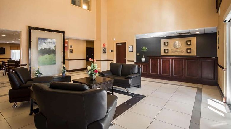 <b>Comfort Inn & Suites Lobby</b>. Images powered by <a href="https://iceportal.shijigroup.com/" title="IcePortal" target="_blank">IcePortal</a>.
