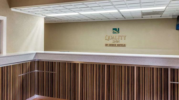 Quality Inn Midtown Lobby