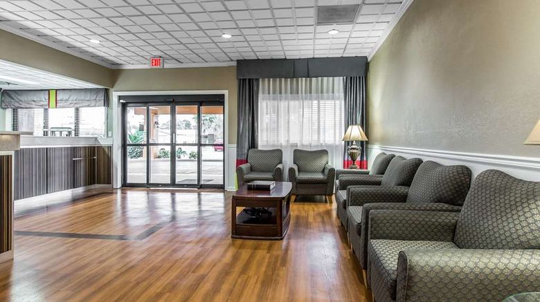 <b>Quality Inn Midtown Lobby</b>. Images powered by <a href="https://iceportal.shijigroup.com/" title="IcePortal" target="_blank">IcePortal</a>.