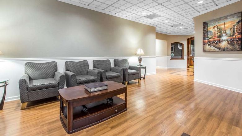 <b>Quality Inn Midtown Lobby</b>. Images powered by <a href="https://iceportal.shijigroup.com/" title="IcePortal" target="_blank">IcePortal</a>.