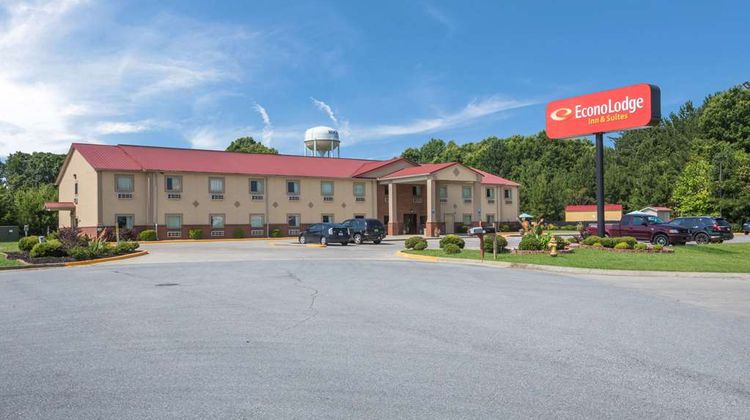 Econo Lodge Inn and Suites Rockmart Exterior