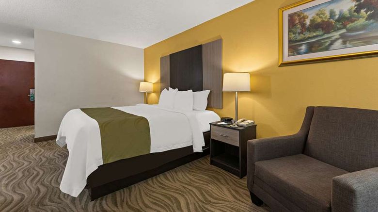 <b>Quality Inn Sandersville Room</b>. Images powered by <a href="https://iceportal.shijigroup.com/" title="IcePortal" target="_blank">IcePortal</a>.