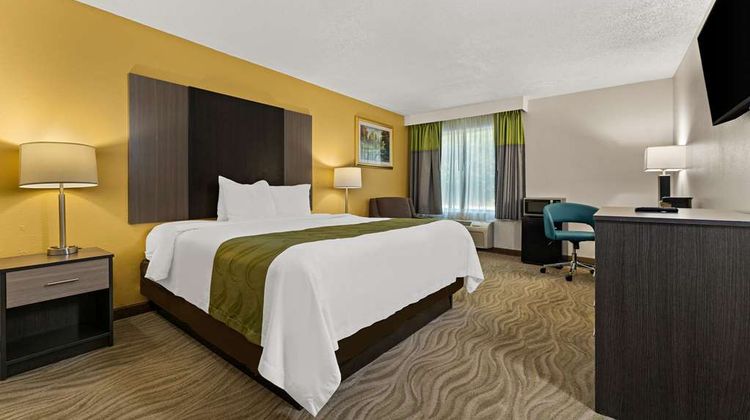 Quality Inn Sandersville Room