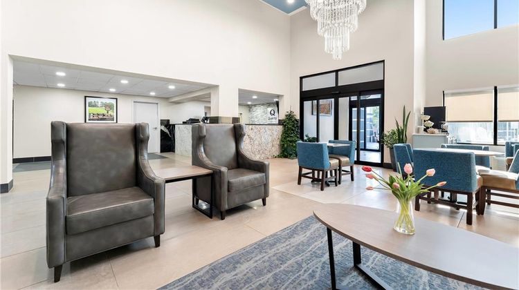Quality Inn Sandersville Lobby