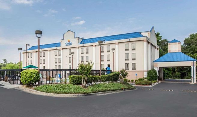 Comfort Inn & Suites Thomson Exterior