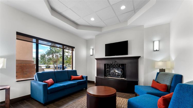 Comfort Inn & Stes near Fort Gordon Lobby