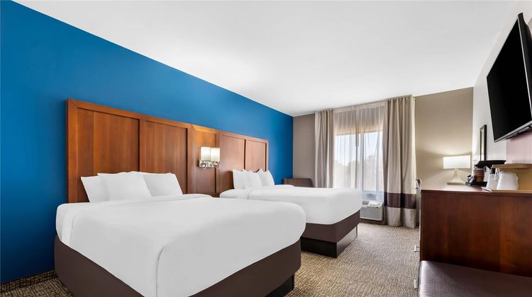 Comfort Inn & Stes near Fort Gordon Room