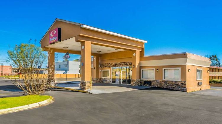 Econo Lodge Inn and Suites Macon West Exterior