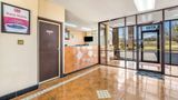 Econo Lodge Inn and Suites Macon West Lobby