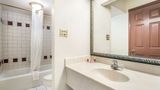 Econo Lodge Inn and Suites Macon West Suite