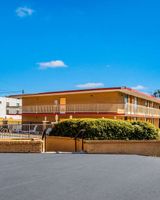Econo Lodge Inn and Suites Macon West