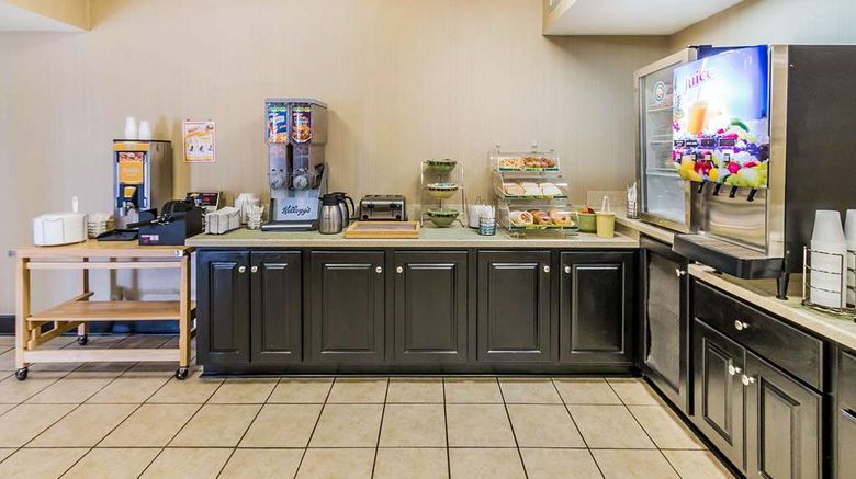 <b>Quality Inn & Suites - Savannah Restaurant</b>. Images powered by <a href="https://iceportal.shijigroup.com/" title="IcePortal" target="_blank">IcePortal</a>.