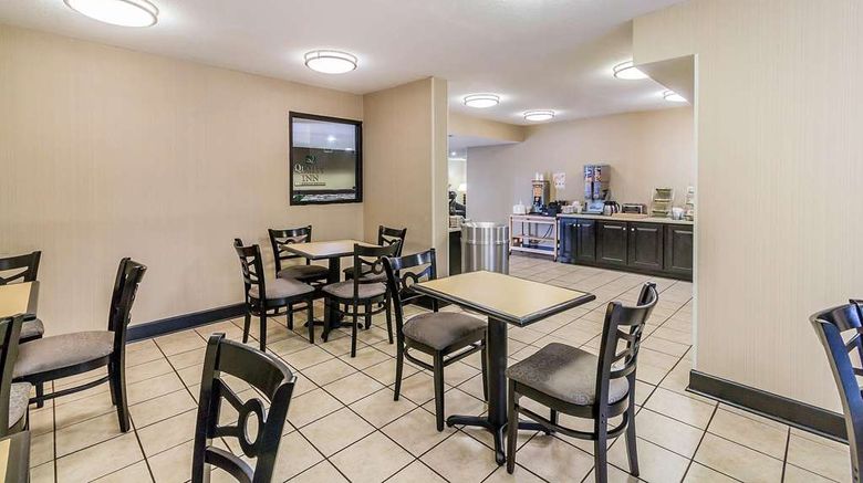 <b>Quality Inn & Suites - Savannah Restaurant</b>. Images powered by <a href="https://iceportal.shijigroup.com/" title="IcePortal" target="_blank">IcePortal</a>.