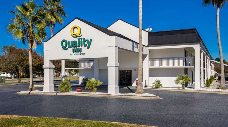 <b>Quality Inn & Suites - Savannah Exterior</b>. Images powered by <a href="https://iceportal.shijigroup.com/" title="IcePortal" target="_blank">IcePortal</a>.