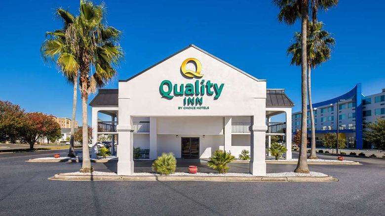 <b>Quality Inn & Suites - Savannah Exterior</b>. Images powered by <a href="https://iceportal.shijigroup.com/" title="IcePortal" target="_blank">IcePortal</a>.