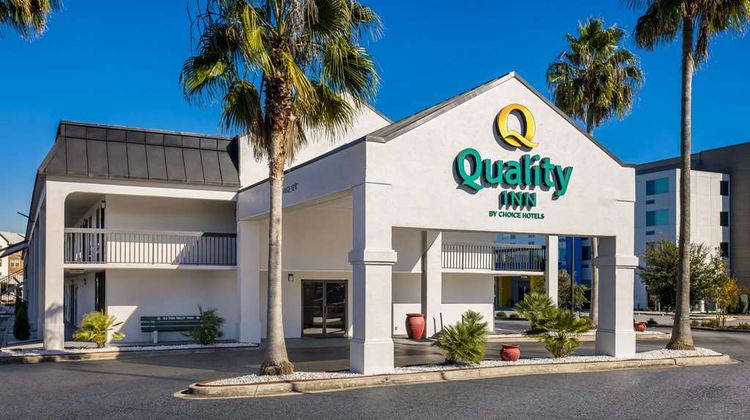 Quality Inn & Suites - Savannah Exterior