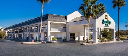 Quality Inn & Suites - Savannah Exterior