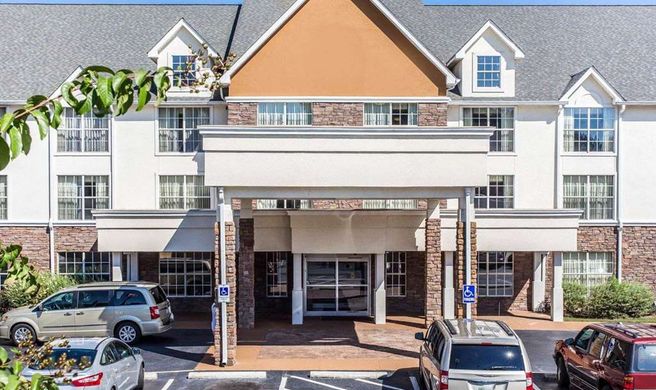 Comfort Inn & Suites Ballpark Area Exterior