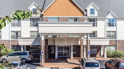 Comfort Inn & Suites Ballpark Area