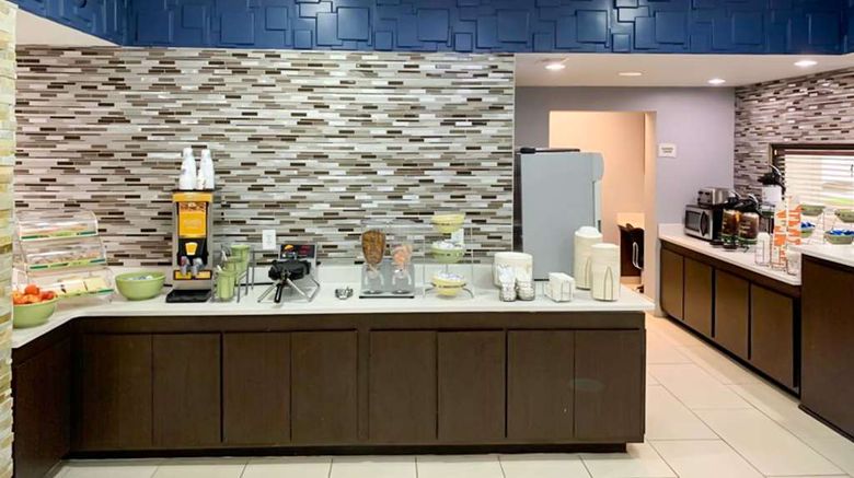 <b>Quality Inn Albany Restaurant</b>. Images powered by <a href="https://iceportal.shijigroup.com/" title="IcePortal" target="_blank">IcePortal</a>.