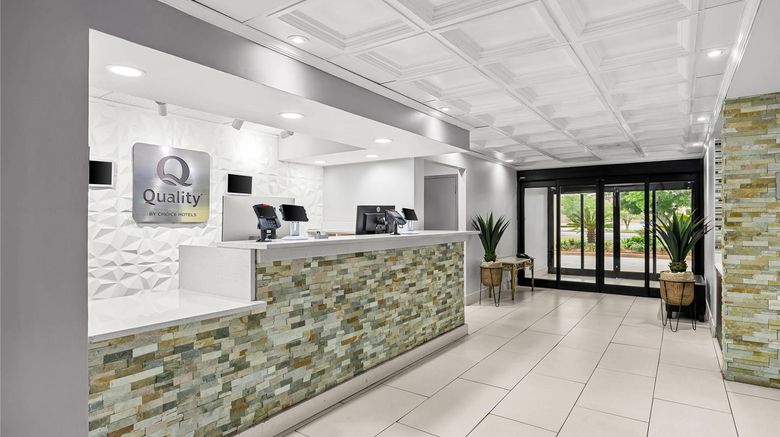 <b>Quality Inn Albany Lobby</b>. Images powered by <a href="https://iceportal.shijigroup.com/" title="IcePortal" target="_blank">IcePortal</a>.