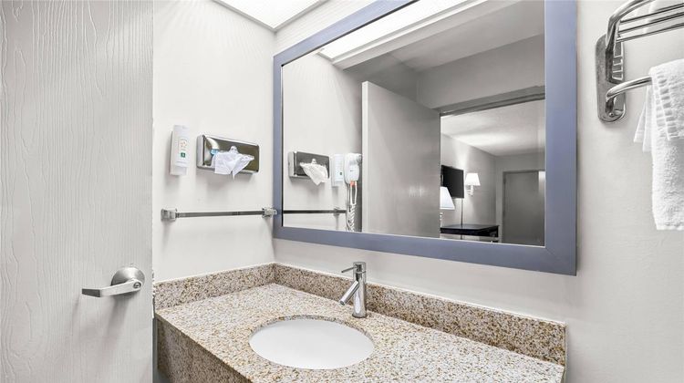 Quality Inn Albany Room