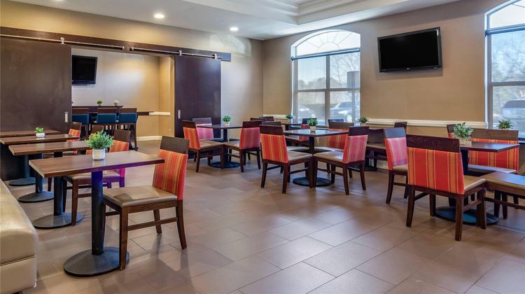 Comfort Inn & Suites Six Flags Restaurant
