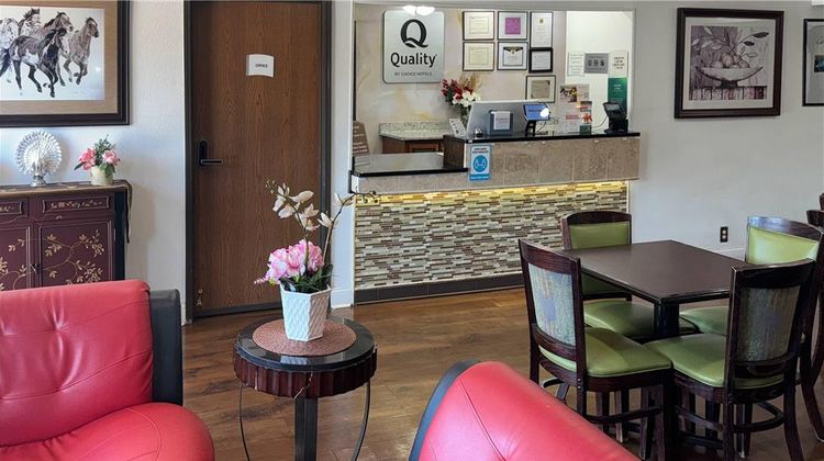 Quality Inn Cedartown Lobby