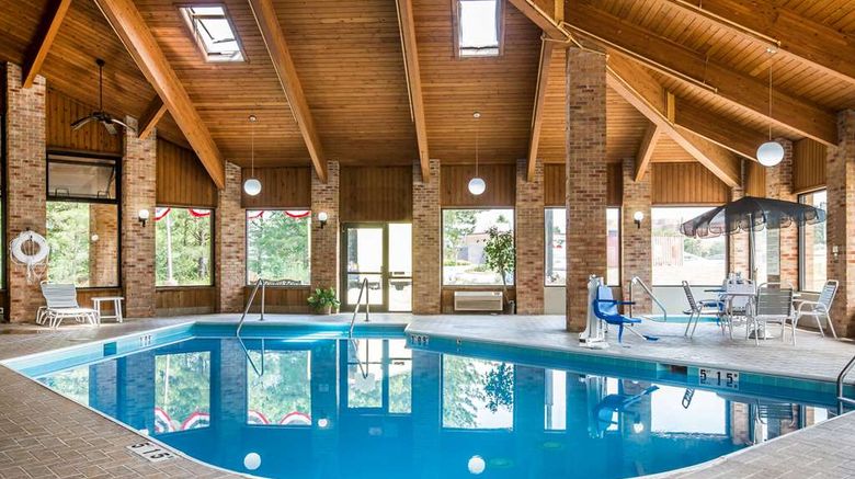 <b>Quality Inn Stockbridge Pool</b>. Images powered by <a href="https://iceportal.shijigroup.com/" title="IcePortal" target="_blank">IcePortal</a>.