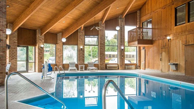 <b>Quality Inn Stockbridge Pool</b>. Images powered by <a href="https://iceportal.shijigroup.com/" title="IcePortal" target="_blank">IcePortal</a>.