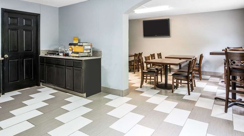 <b>Quality Inn Stockbridge Restaurant</b>. Images powered by <a href="https://iceportal.shijigroup.com/" title="IcePortal" target="_blank">IcePortal</a>.