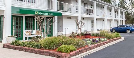 Quality Inn Exterior