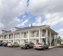 Quality Inn Exterior