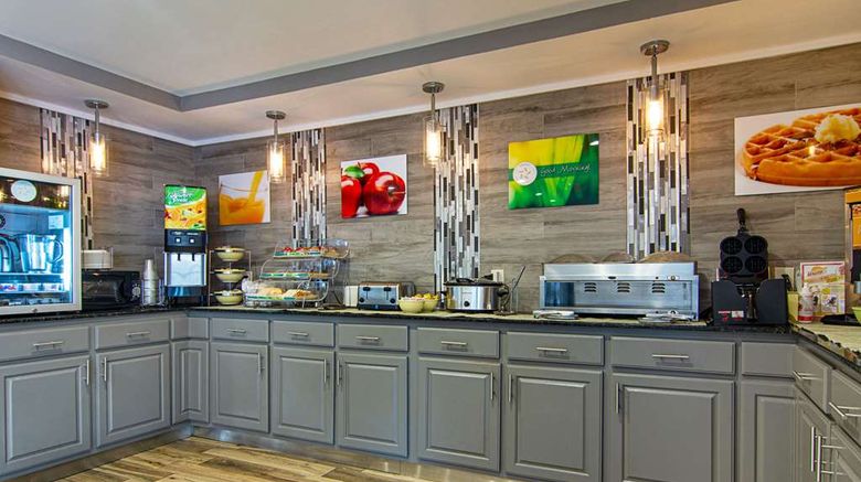 <b>Quality Inn LaGrange Restaurant</b>. Images powered by <a href="https://iceportal.shijigroup.com/" title="IcePortal" target="_blank">IcePortal</a>.