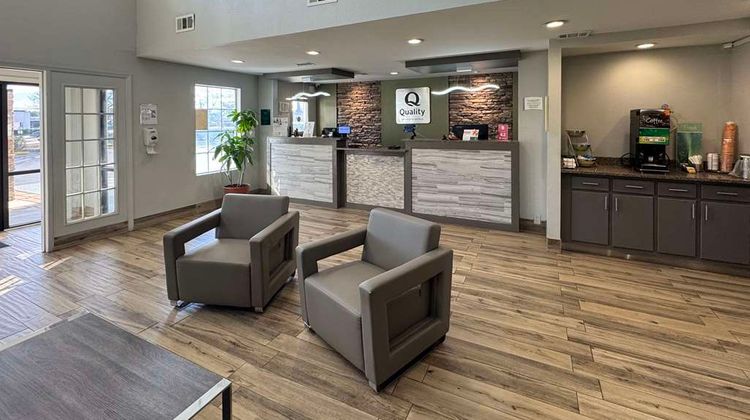 Quality Inn LaGrange Lobby