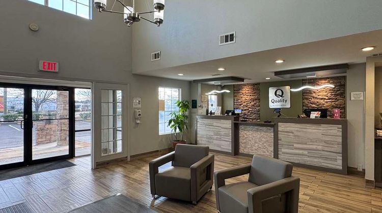 Quality Inn LaGrange Lobby