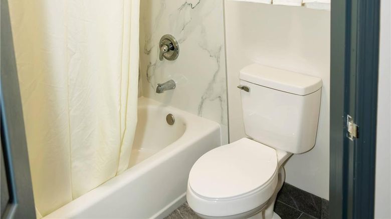 <b>Quality Inn Rome Room</b>. Images powered by <a href="https://iceportal.shijigroup.com/" title="IcePortal" target="_blank">IcePortal</a>.