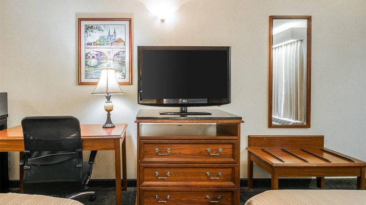 Quality Inn Bainbridge Room