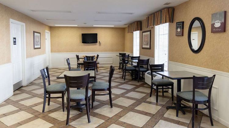 Quality Inn Carrollton Medical Center Restaurant