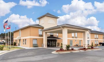 Quality Inn Fitzgerald