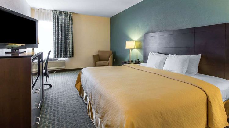 Quality Inn Fitzgerald Room