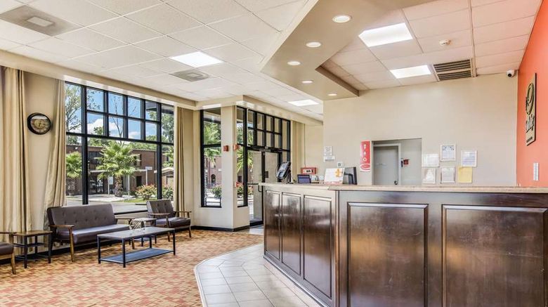 <b>Econo Lodge Garden City Savannah Lobby</b>. Images powered by <a href="https://iceportal.shijigroup.com/" title="IcePortal" target="_blank">IcePortal</a>.