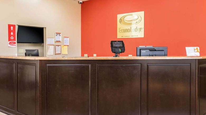 <b>Econo Lodge Garden City Savannah Lobby</b>. Images powered by <a href="https://iceportal.shijigroup.com/" title="IcePortal" target="_blank">IcePortal</a>.
