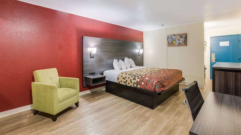 <b>Econo Lodge Garden City Savannah Room</b>. Images powered by <a href="https://iceportal.shijigroup.com/" title="IcePortal" target="_blank">IcePortal</a>.