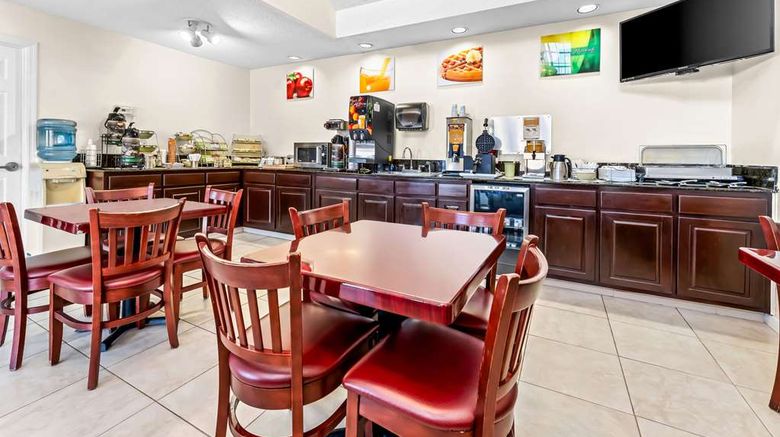 <b>Quality Inn Eastman Restaurant</b>. Images powered by <a href="https://iceportal.shijigroup.com/" title="IcePortal" target="_blank">IcePortal</a>.