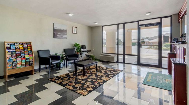 Quality Inn Acworth Lobby