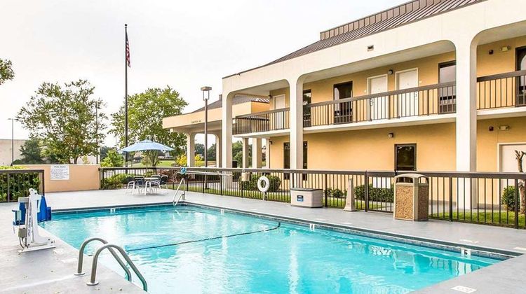 Quality Inn Valdosta Pool