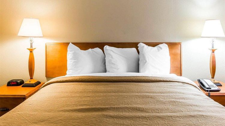 Quality Inn Valdosta Room