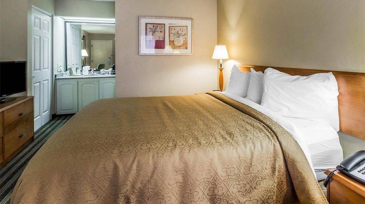 Quality Inn Valdosta Room